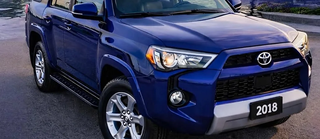 Toyota 4Runner 2018 azul de la flota de Pick'N Go Rent A Car en Orlando