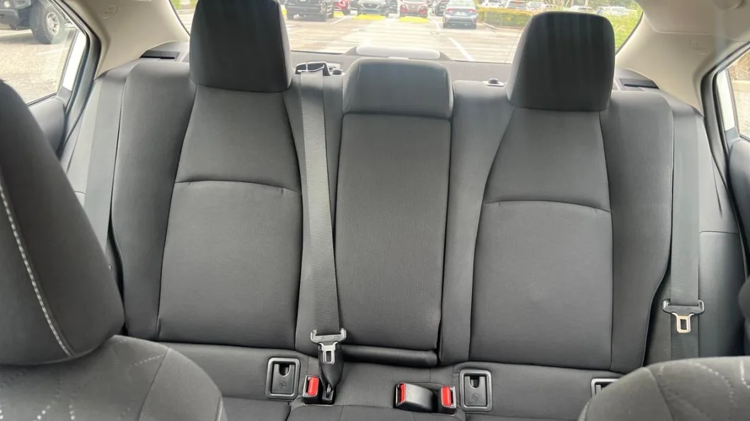 Toyota Corolla 2024 por dentro, flota de Pick'N Go Rent A Car en Orlando