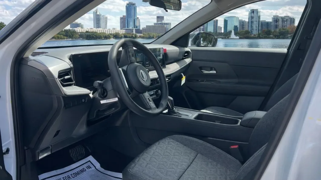 Nissan Kicks 2026 por dentro, flota de Pick'N Go Rent A Car en Orlando