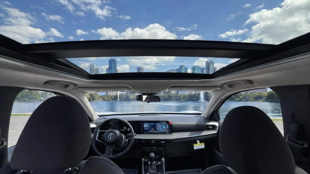 Nissan Kicks 2026 por dentro, flota de Pick'N Go Rent A Car en Orlando