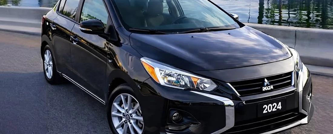 Mitsubishi Mirage 2024 negro de la flota de Pick'N Go Rent A Car en Orlando