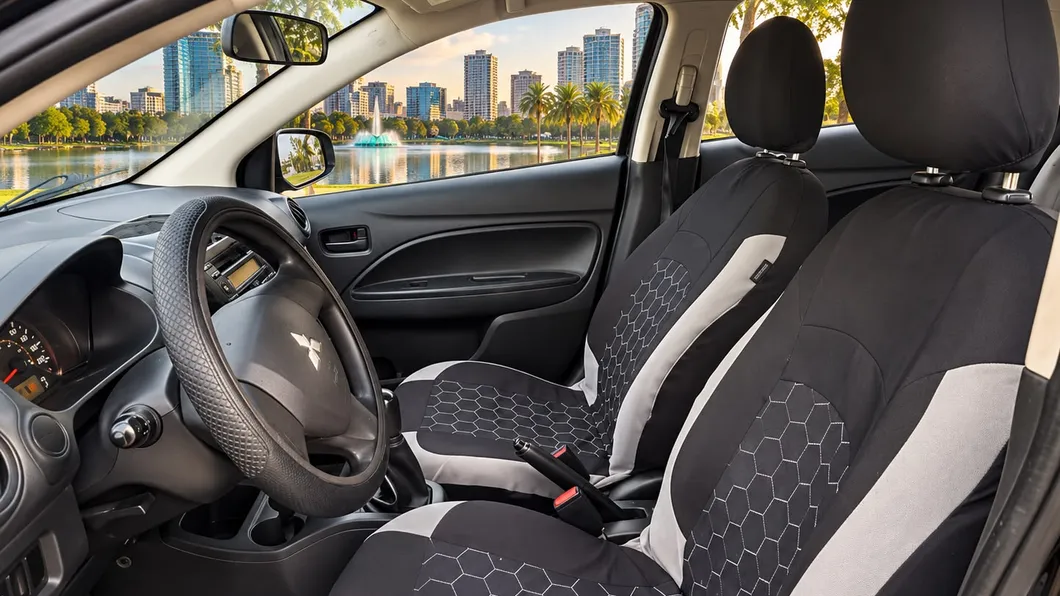 Mitsubishi Mirage 2015 por dentro, flota de Pick'N Go Rent A Car en Orlando