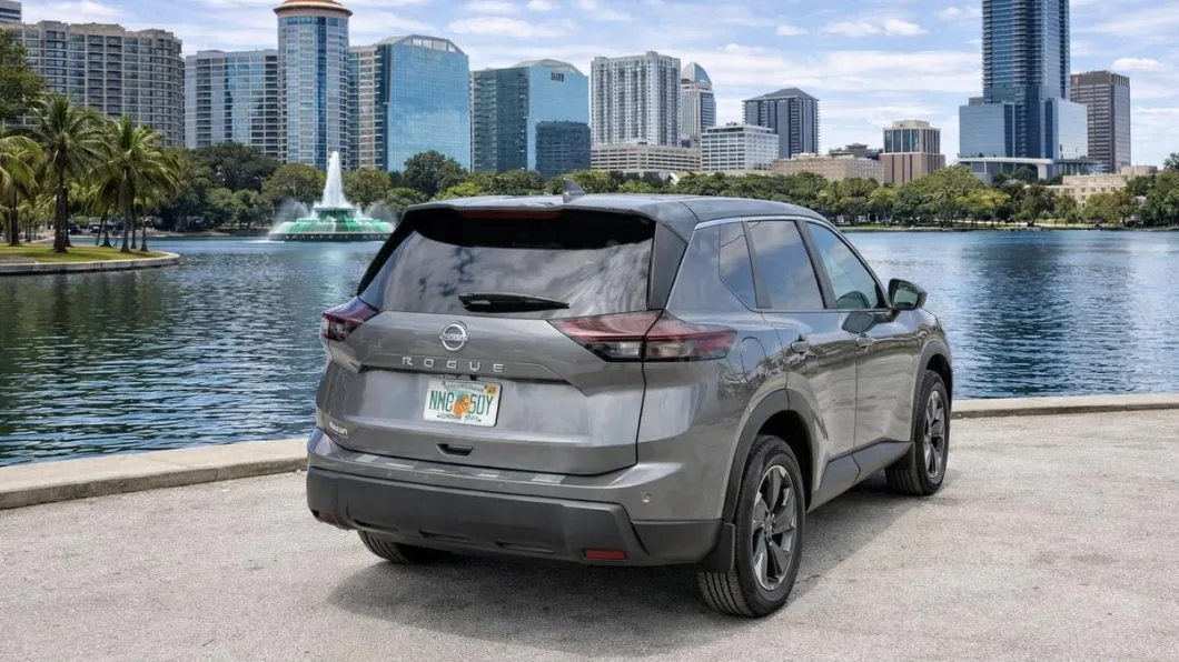 Nissan Rogue 2026 por dentro, flota de Pick'N Go Rent A Car en Orlando