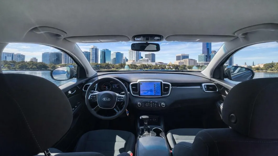 Kia Sorento 2019 por dentro, flota de Pick'N Go Rent A Car en Orlando